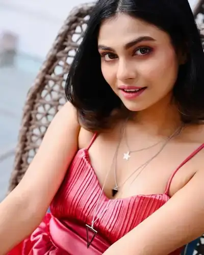Call Girls Service in Harirampur